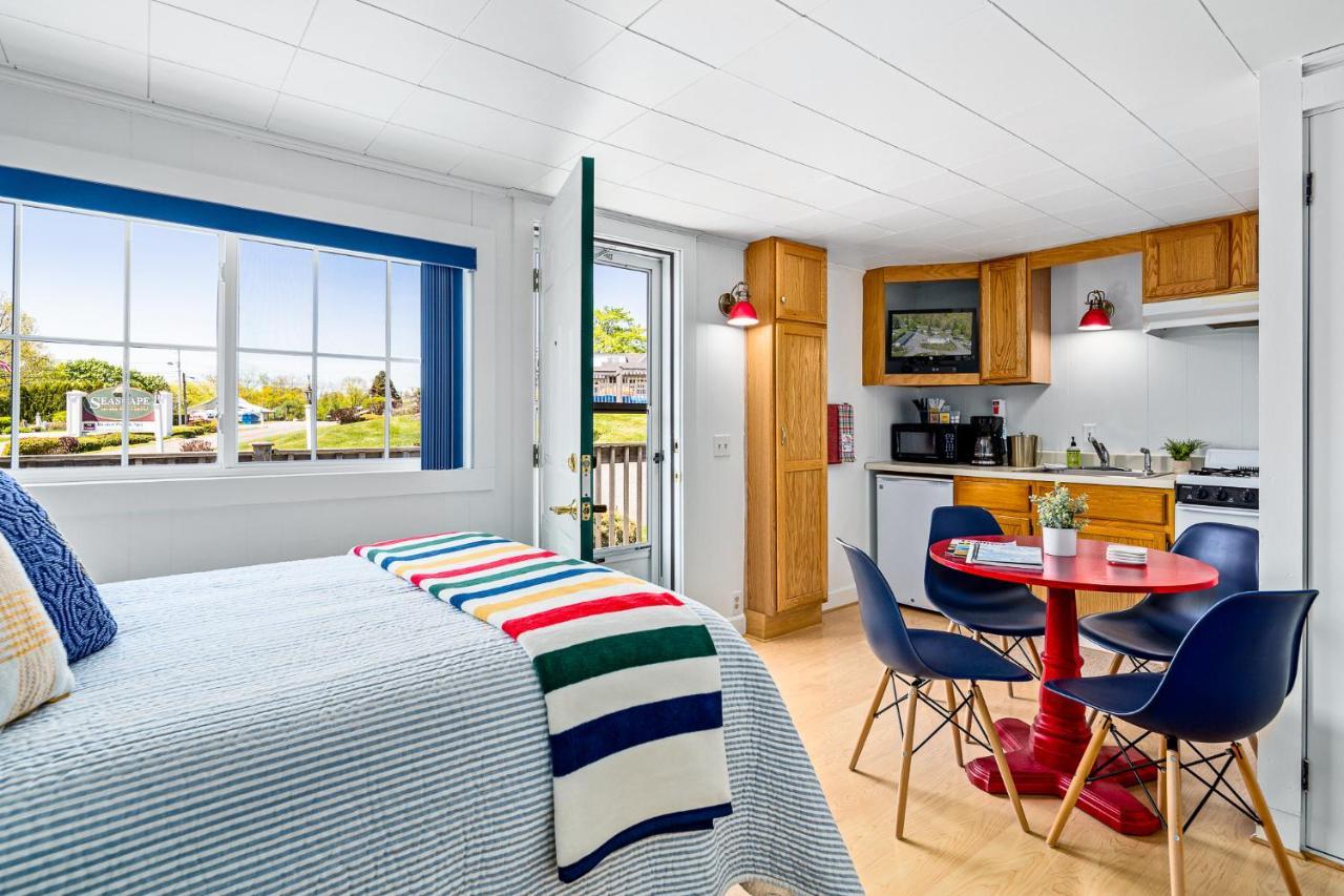 Seascape Motel & Cottages Belfast Exterior photo